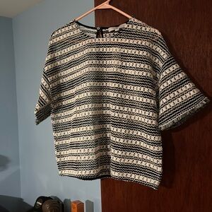 Knit black & white top